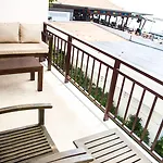 Arkbar Beach Club