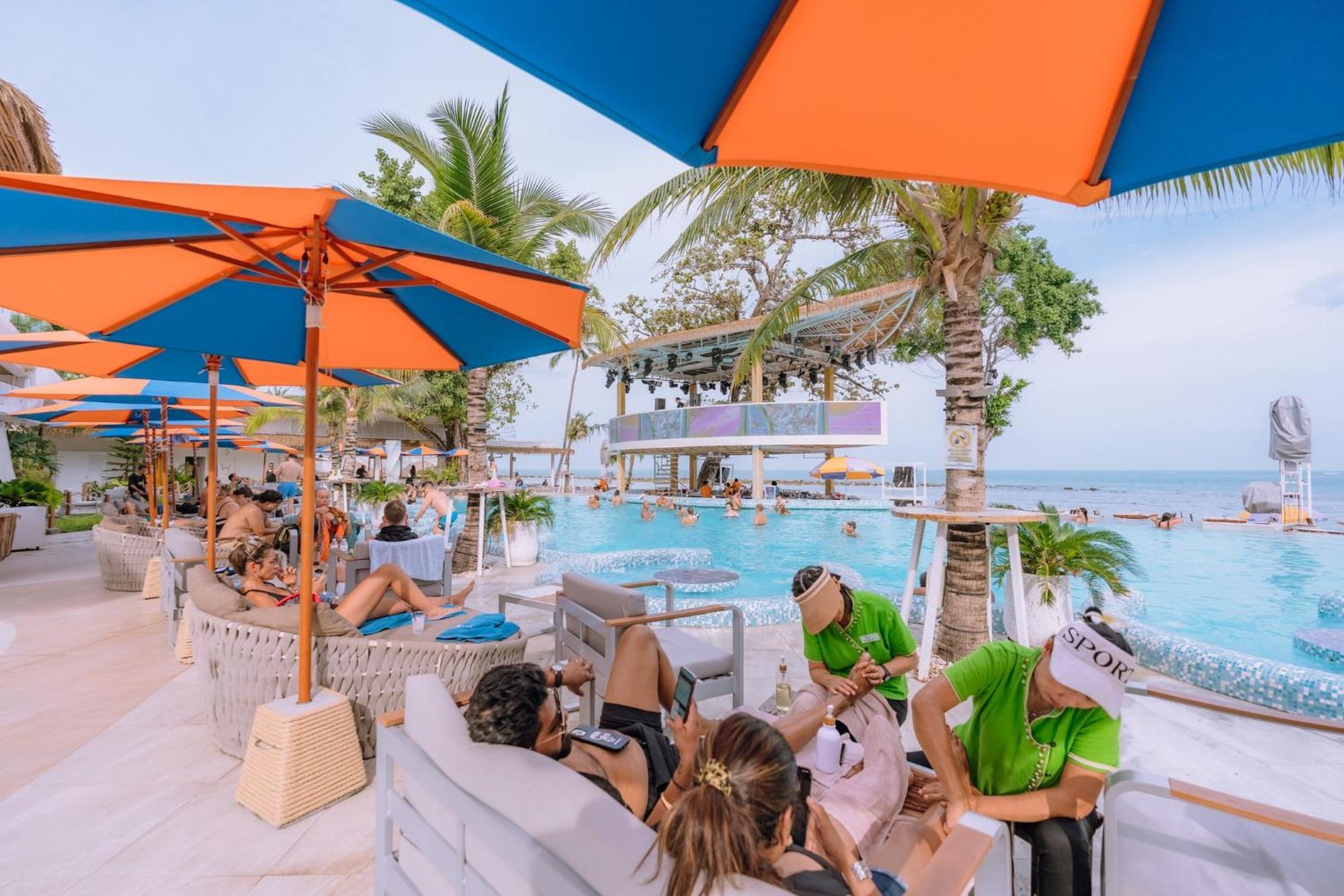 Arkbar Club Chaweng Beach